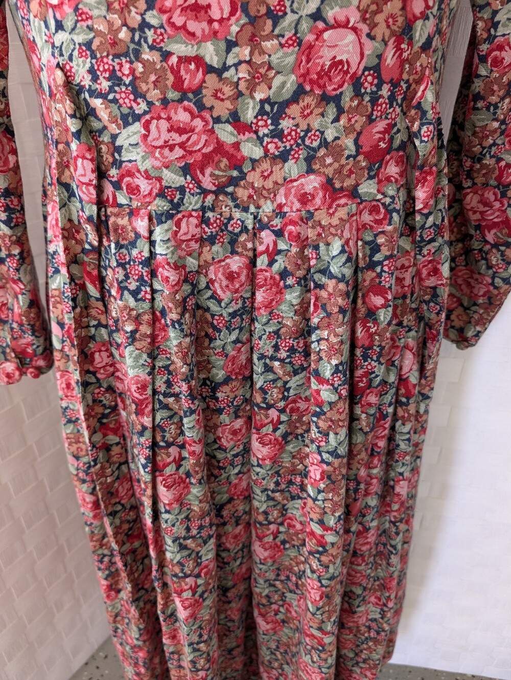 Vintage Dress Laura Ashley Cottagecore Floral Long-Sleeve Midi  Red Rose Print - Picture 6 of 11